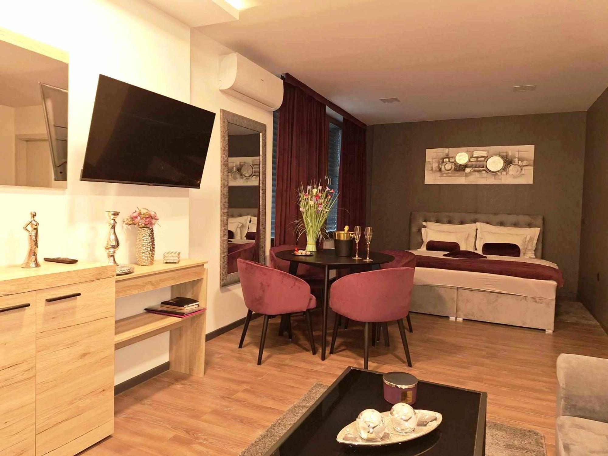 Arcobaleno Apartments & Rooms Varazdin Exterior photo